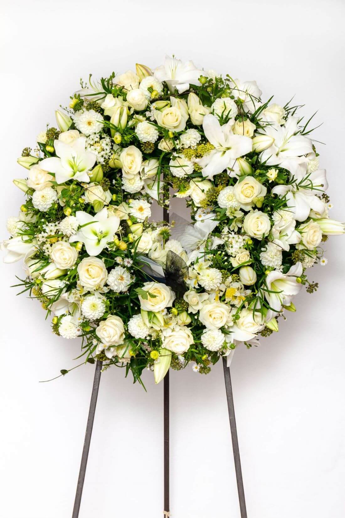 Corona funebre fiori artificiali Corona funeraria fiori finti bianchi